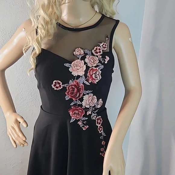 Xtraordinary High Low Floral dress Size 5 - Picture 4 of 15